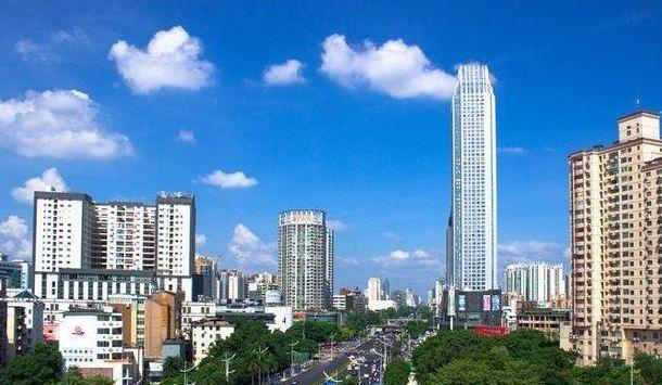 对比贵阳和南宁两个省会城市, 你更想到哪个城