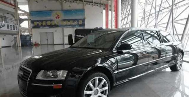 奥迪A8这款车型，有价无市可买，豪华程度远超迈巴赫