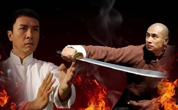 同为功夫巨星, 甄子丹超跑私人飞机换着玩, 他一辆宝马开10年