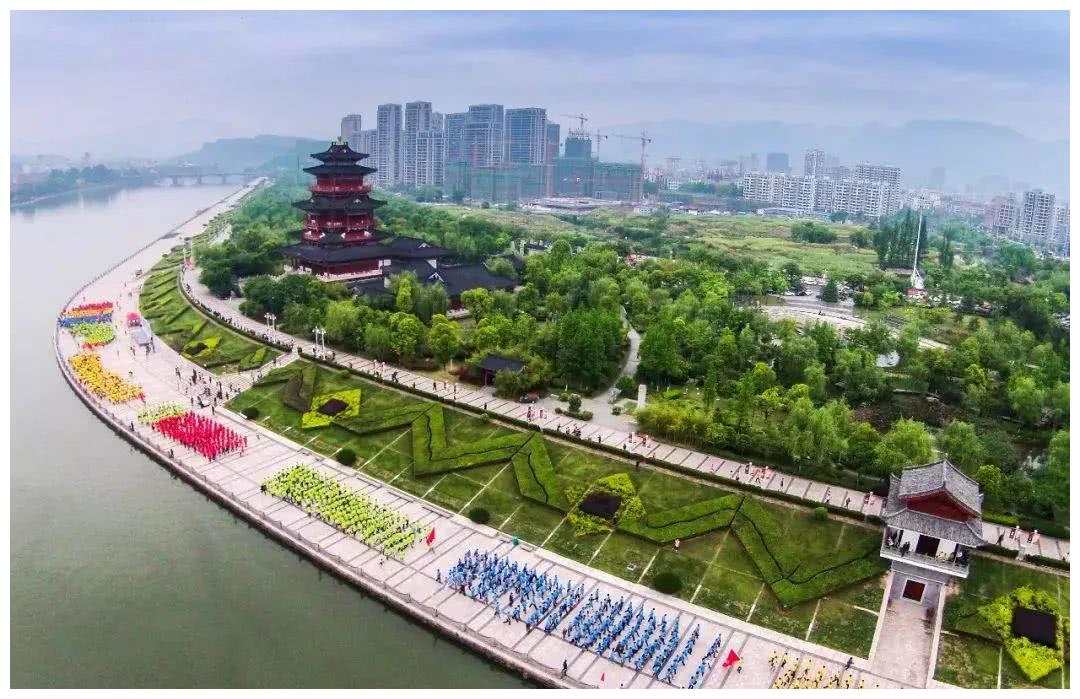 丽水这个微信,凭封面就能c位出道!不信你就点开看