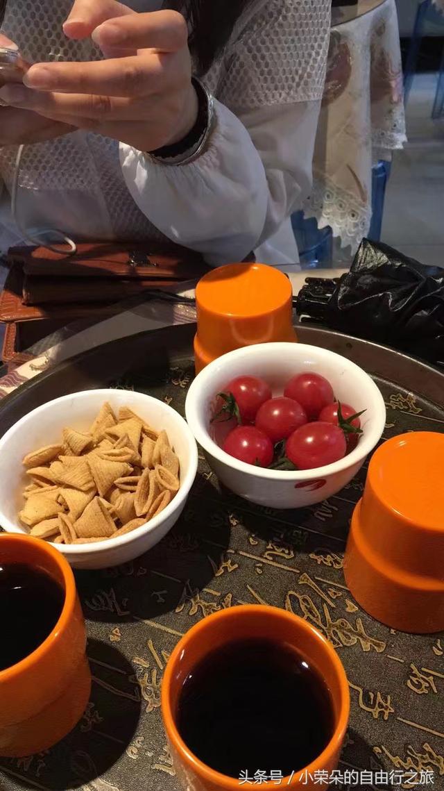 图揭点菜技巧:为什么排长队也要去吃海底捞火