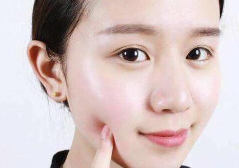 对于油皮的青少年，请问夏天用星贝元需要增加频率吗？