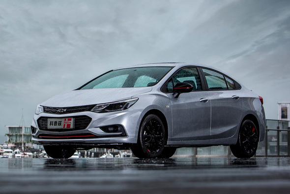 评谈 | 设计师在后视镜上勾了两笔，这样的传承你给几分