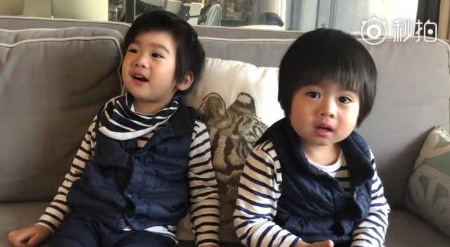 林志颖晒双胞胎儿子背唐诗,老三乖巧背诗,比老二聪明太多!