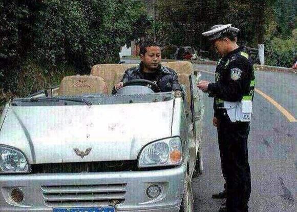 五菱宏光爆改VS小弟五菱之光，最后结局真是……