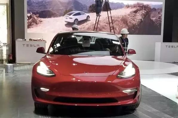 特斯拉 model 3来北京车展啦！续航里程可达498公里？