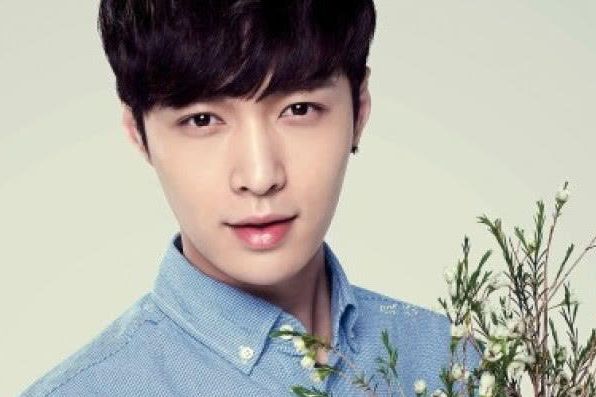 同是小鲜肉,为何娱乐圈前辈独宠张艺兴?他的话