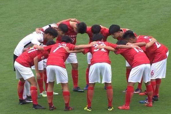 足协公布2019中超准入资格俱乐部名单,恒大、