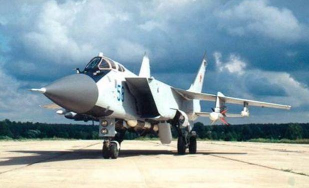 米格25R速度为何这么快?连导弹都追不上!飞行