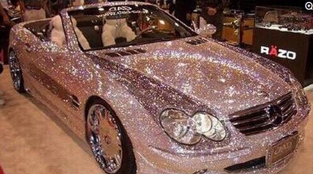 土豪们夸张的玩法，看看他们把好好的一辆车都改成什么样了