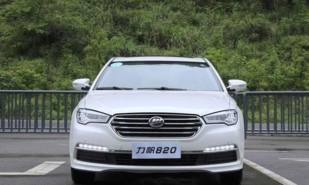 车长近5米, 尺寸不比帕萨特小, 带ESP卖8万, 销量却不及博瑞