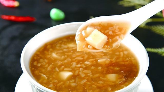 孩子舌苔白厚、积食、胃口差,多是脾胃虚!早调