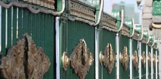 复道行空 不霁何虹丨91载风雨不变 一个月后它