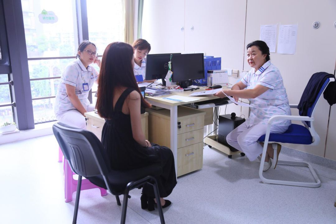 成都天使儿童医院公开招聘儿科护士招聘会圆满