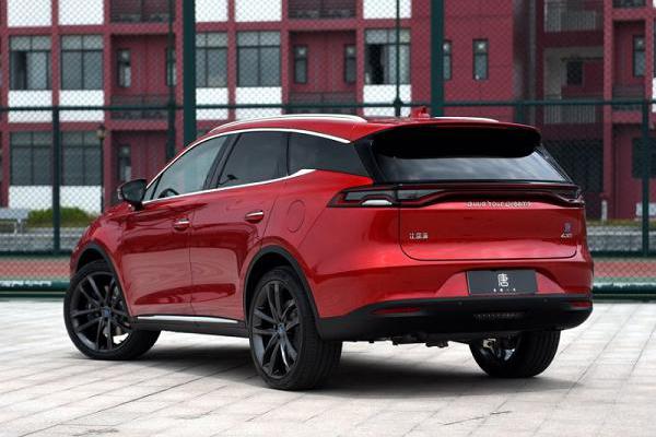 比亚迪唐实车亮相，颜值超8成合资SUV，内饰水准是国产一流！