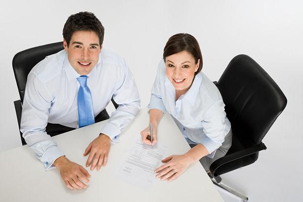 职场上为什么老员工都不愿意带新员工,或者说