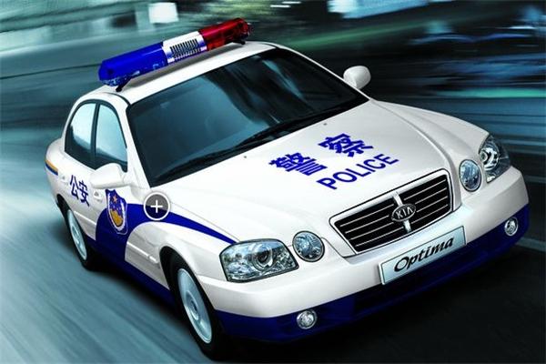 警车上有的写"公安",有的写"警察",这两者有什么区别?