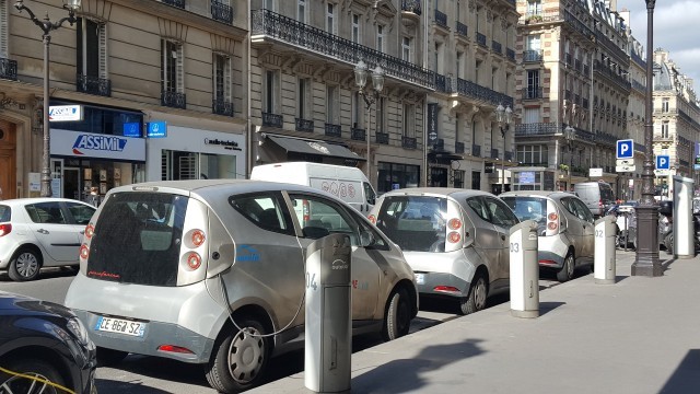 全球头号共享汽车Autolib何以梦断巴黎？