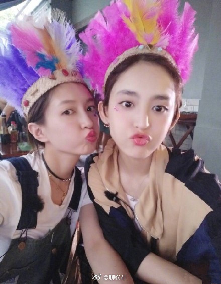 娜扎为江疏影庆生