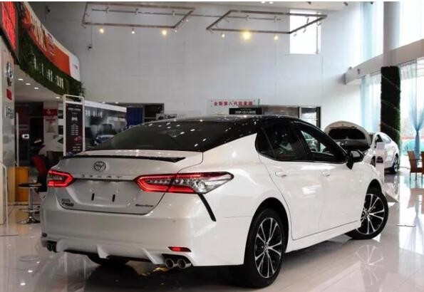 斯柯达速派和丰田凯美瑞入手哪一款好?