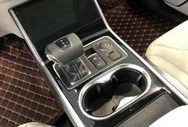 红旗电动车正式开始发力,实车照片曝光