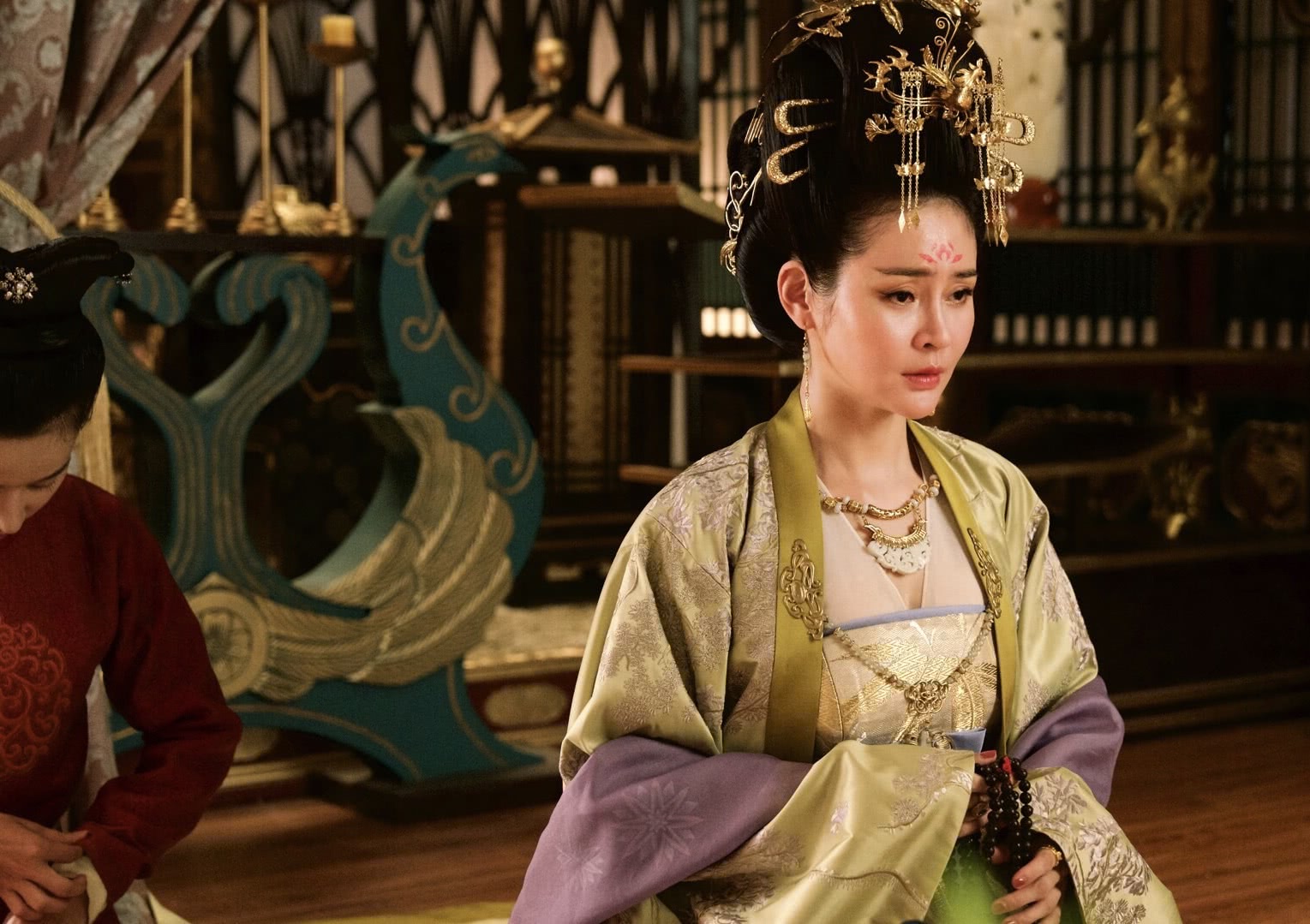 她在《天盛长歌》中已经领盒饭了,但是精湛的