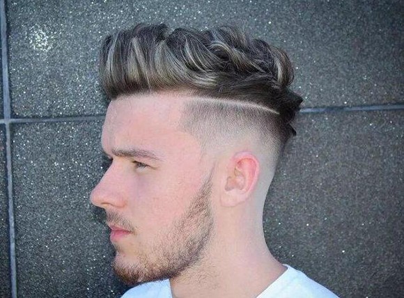 3,飞机头 男生发型阳光帅气短发