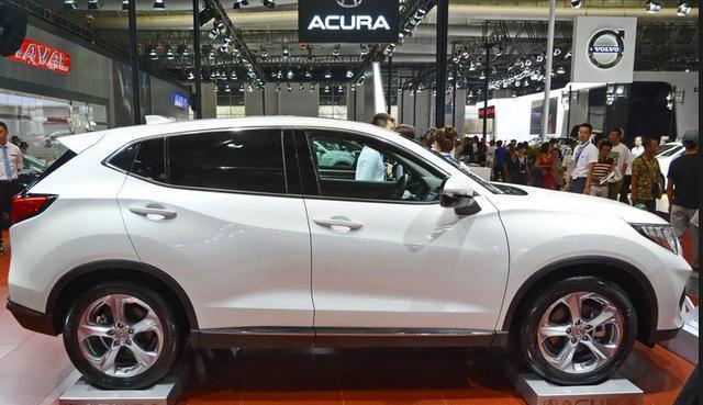 国产后的开山之作, 8档双离合变速箱, 油耗仅6.8L/100km