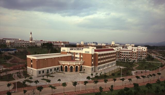 赣州成功夺冠, 为全国大学最多的地级市 共9所