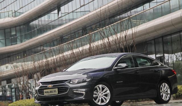 刚上市就狂降3.3万, 溜背造型 全景天窗 这车太帅了!