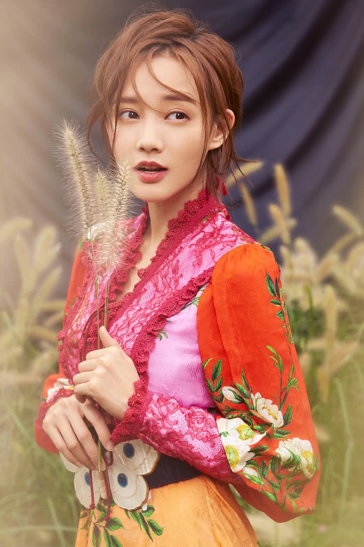 都说李一桐有背景,但她拿到的资源不算太好