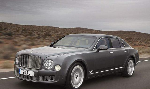 这4辆豪车太尴尬，当初限量逼格卖天价，如今已无人问津！