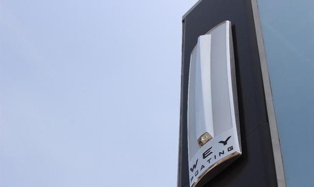 去4S店静态体验WEY VV7