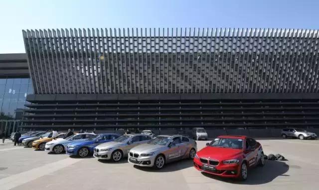 BMW 巡游 人间四月天