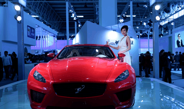 车展上靓丽风景? 国产跑车毒蝎车标, 连法拉利都比不上的颜值