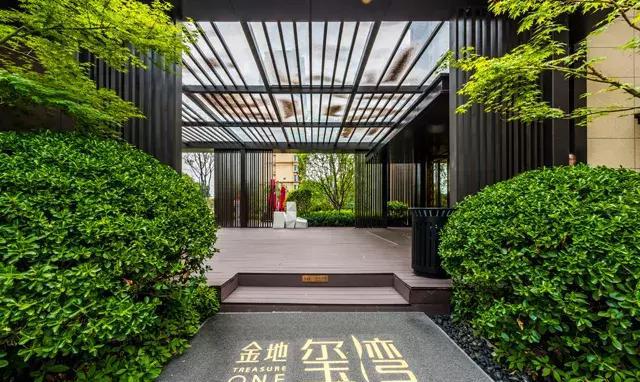 十年“红盘”再出发，这次惊喜如何?(内含金地玺湾一房一价表)