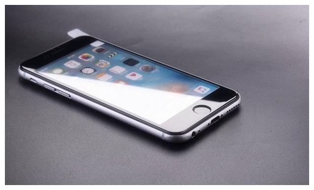 同样的价格!小米8 SE和iPhone 7该怎么选!性能