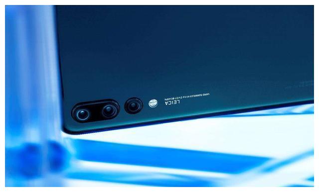 小米8和华为P20的对比,到底是谁胜谁负呢?不