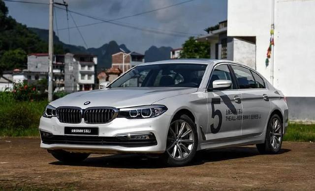 手握10万元, SUV和轿车到底哪个比较合适家用?