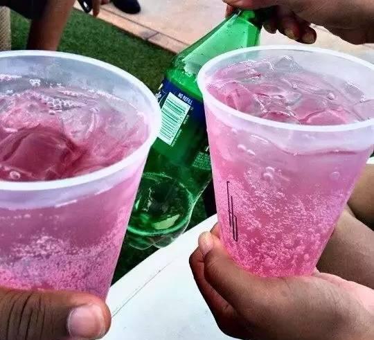 的止咳糖浆, 却是穷老外们起飞的神奇药水!