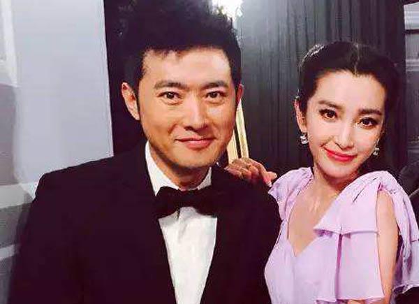 任泉隐瞒多年的妻子曝光，背景强大到不像话，难怪他不守十年之约