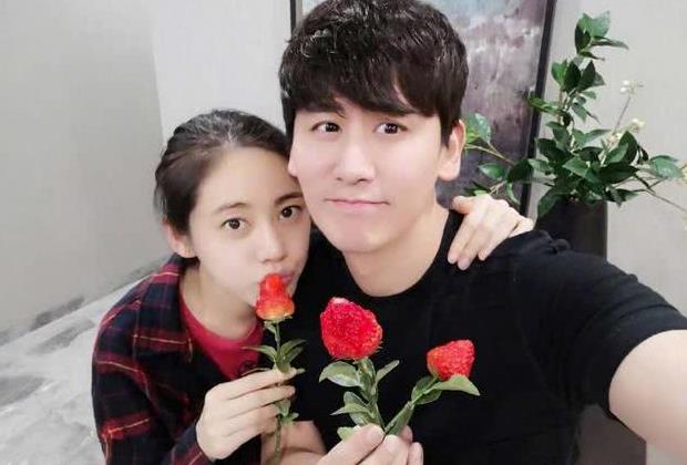 秋瓷炫怀孕九月自拍!于晓光微博高调示爱!双双