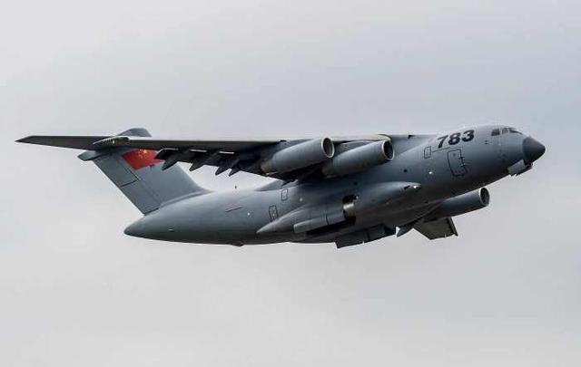 运19载重超66吨,时速800千米,航程7800千米,装