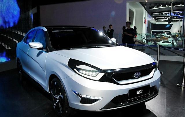 夏利全新A级轿车, 颜值媲美卡罗拉, 低油耗5L仅卖6万, 放弃捷达