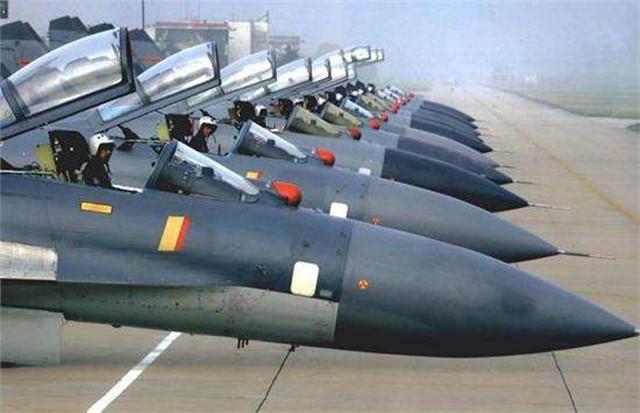 中国空军到底有多少战斗机?
