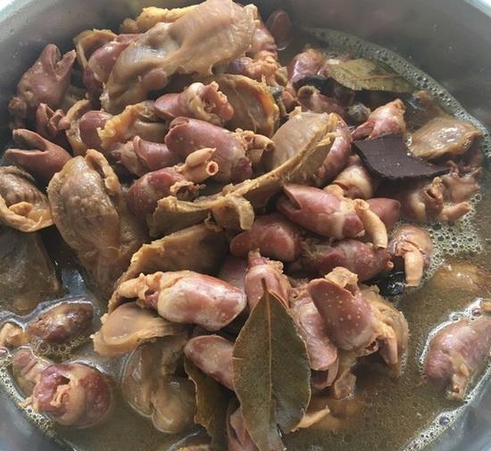 孕期婆婆每天煮鸡内脏给我吃,医生检查后大骂她愚昧无知