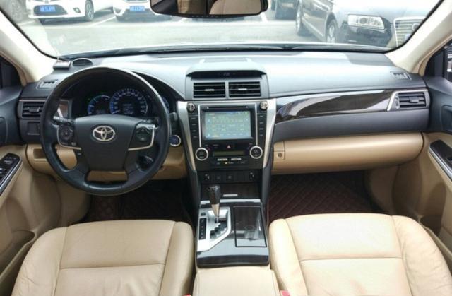 落地价25万，现在只需14万，开了五年贬值十多万，车主心里苦