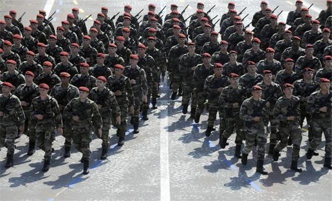 法国外籍兵团是全球最正规的雇佣兵军队，各国士兵都能加入！