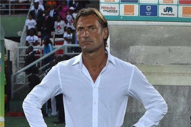 摩洛哥主帅勒纳尔爆红,输球却上热搜的老帅哥