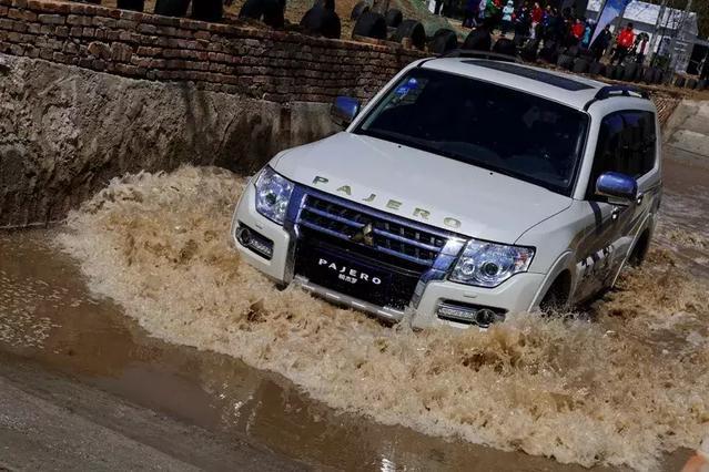 买SUV没看帕杰罗 你的人生错过了一次全路况体验